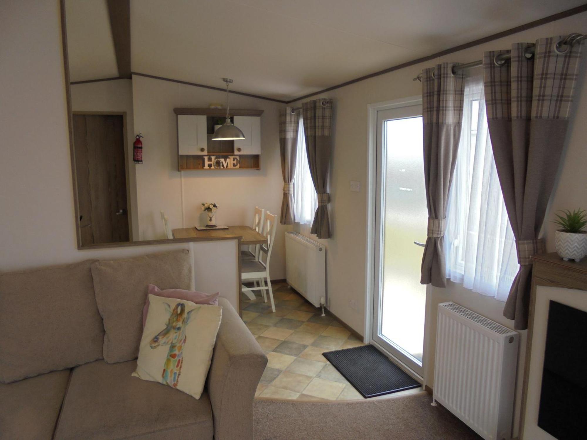 The Grange Ingoldmells: Elan 6 Berth, Central Heated, Wrap Around Decking Exterior photo