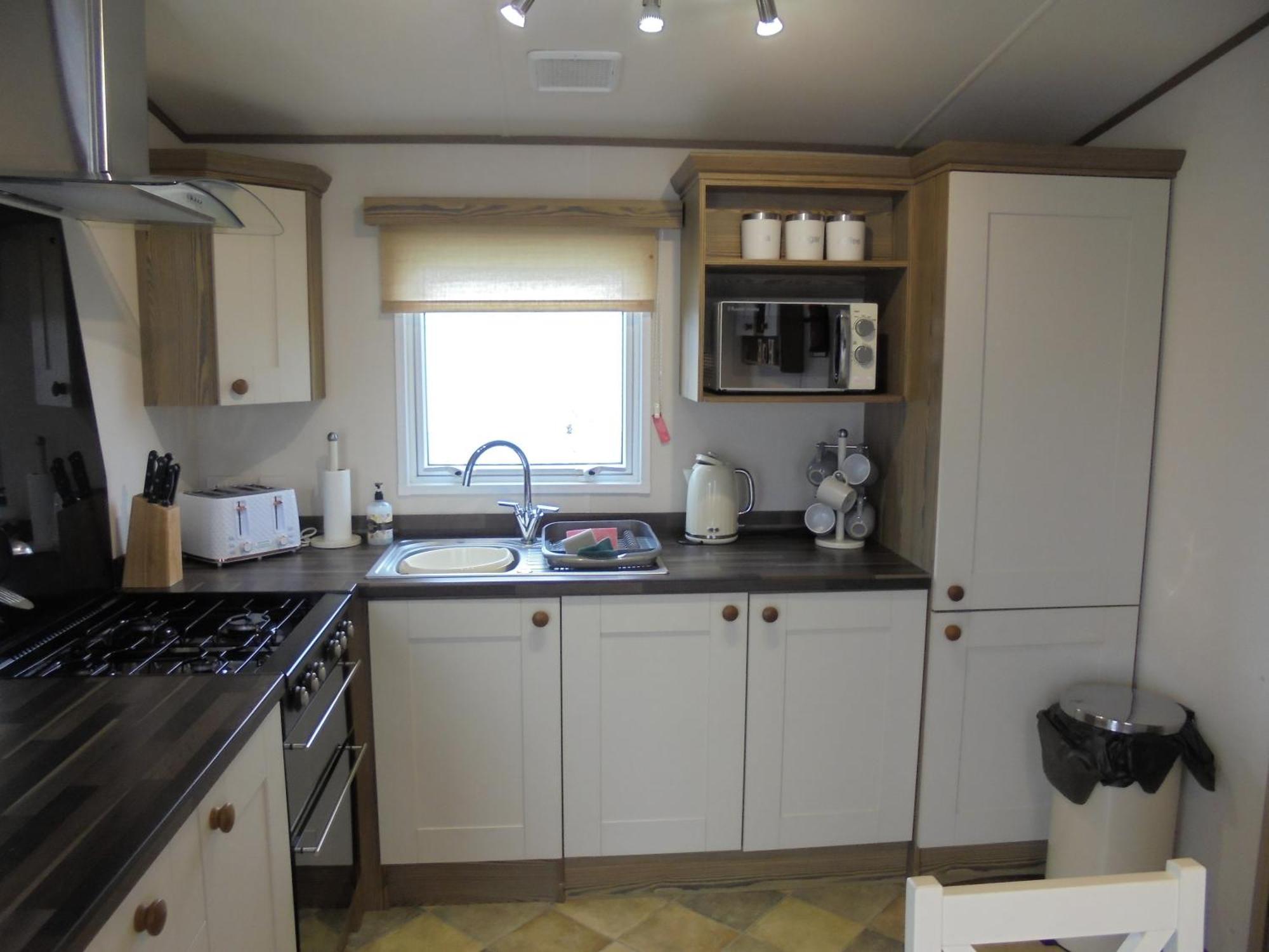 The Grange Ingoldmells: Elan 6 Berth, Central Heated, Wrap Around Decking Exterior photo